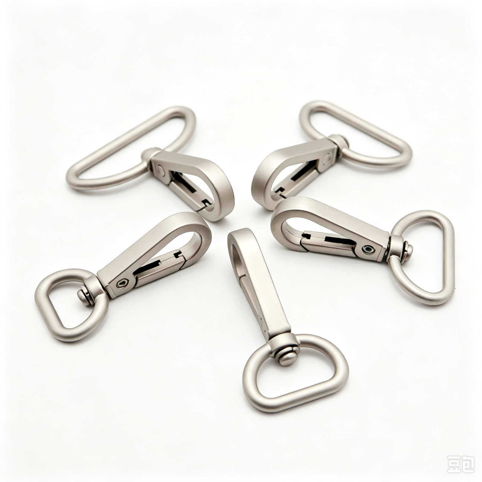 Metal swivel snap hooks for custom lanyards